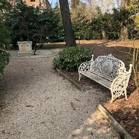 Πανσιόν Suite Villa Mirandola